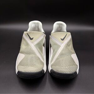 Nike Go FlyEase Easy On/Off Sneakers | Women’s 8.5 / Men’s 7